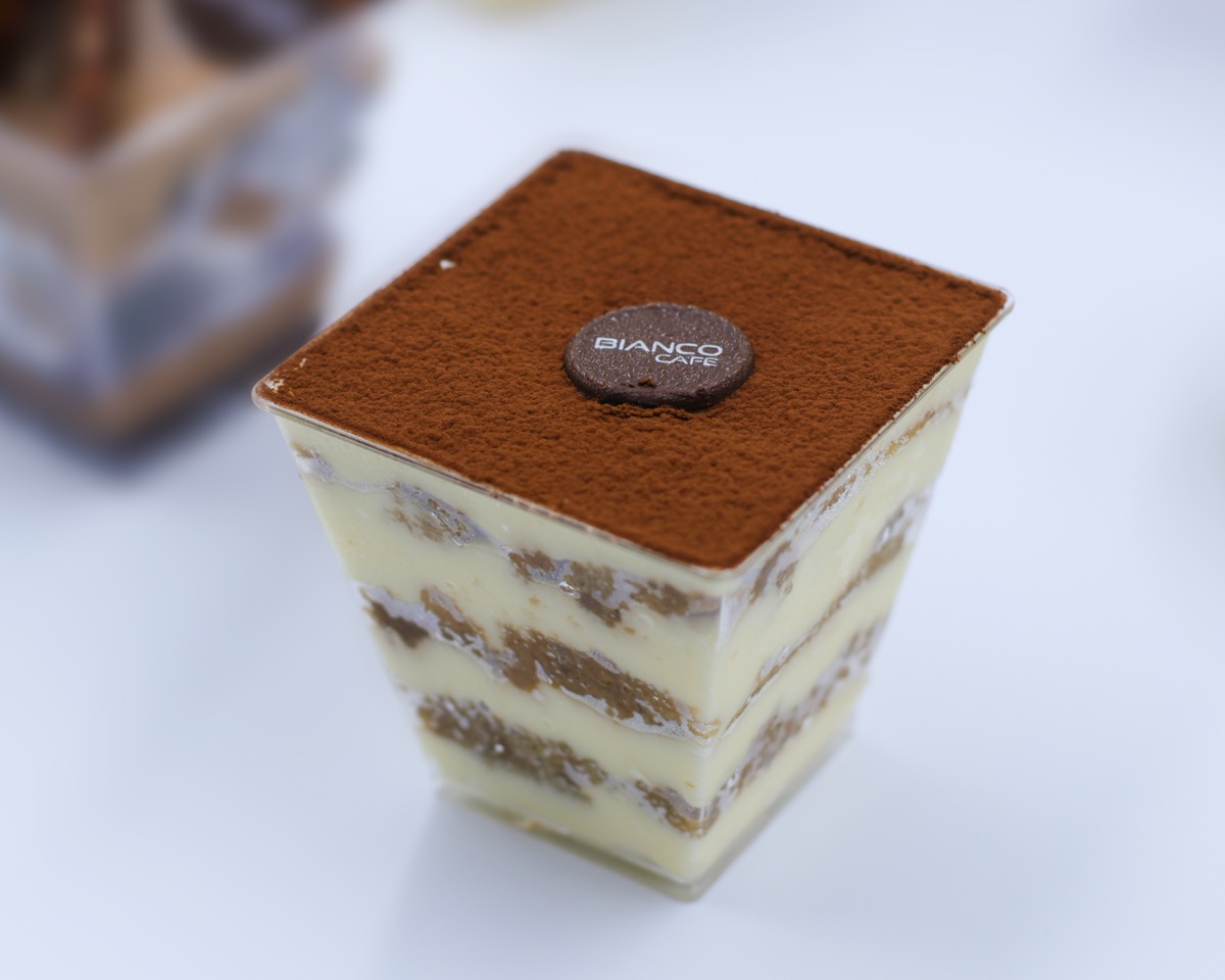 Bianco tiramisu, cocoa dusted